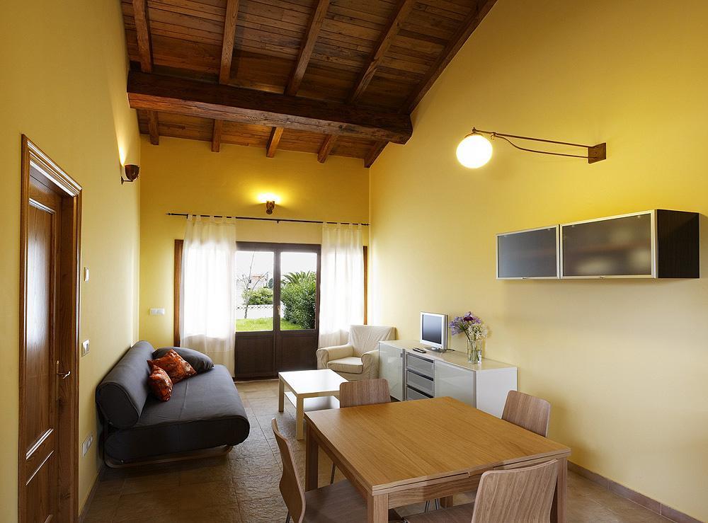 Apartamentos El Guindal Tapia de Casariego Kültér fotó