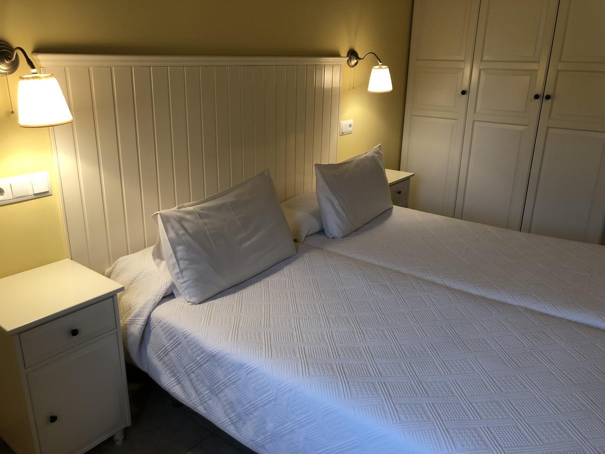 Apartamentos El Guindal Tapia de Casariego Kültér fotó